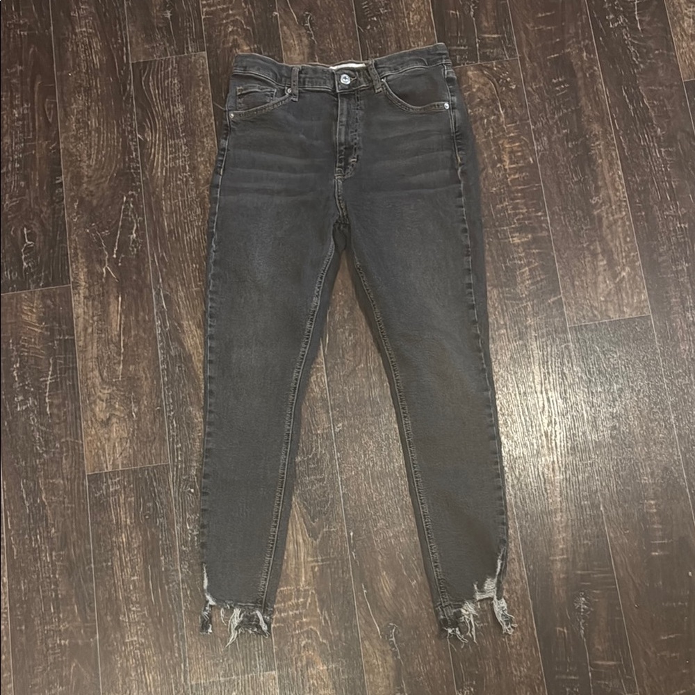 TOPSHOP Women's Graywash Distressed Jeans - size 32